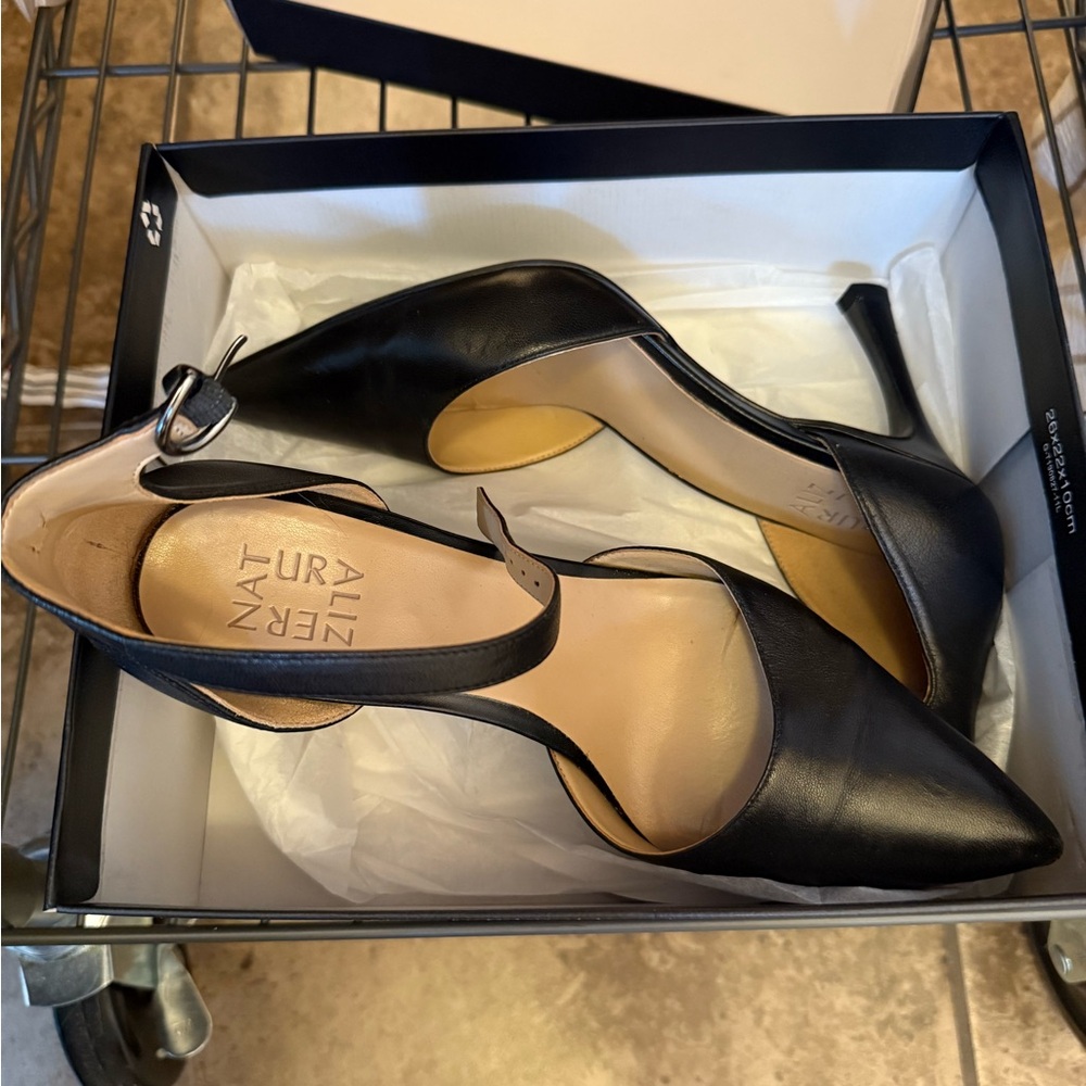 Naturalizer Black Leather Heels